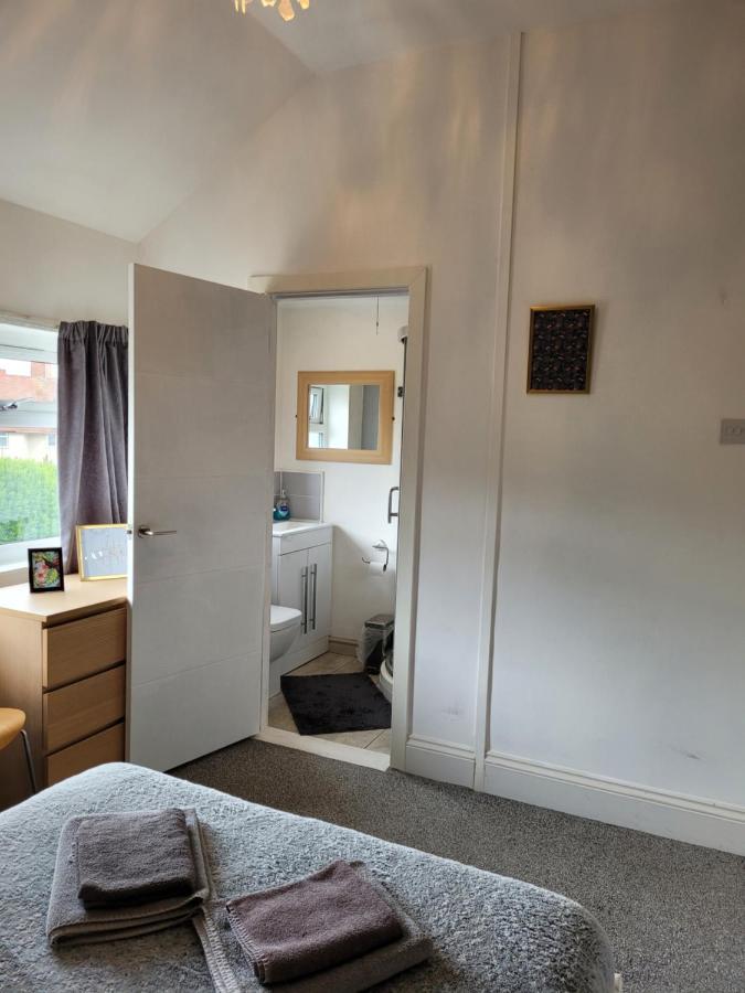 Room@87 Ellesmere Port Exterior photo
