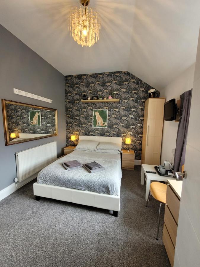 Room@87 Ellesmere Port Exterior photo